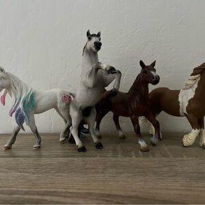 Schleich Lot of 4 Horses Horse Unicorn Tinker Draft Rearing Arabian